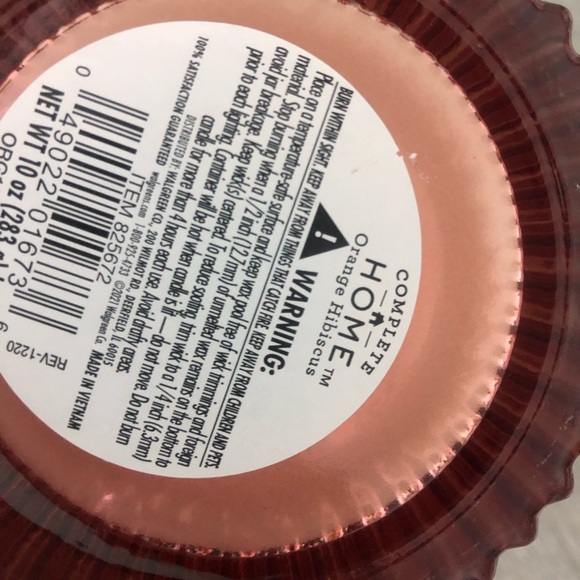 Complete Home Orange Hibiscus Candle - Picture 2 of 4